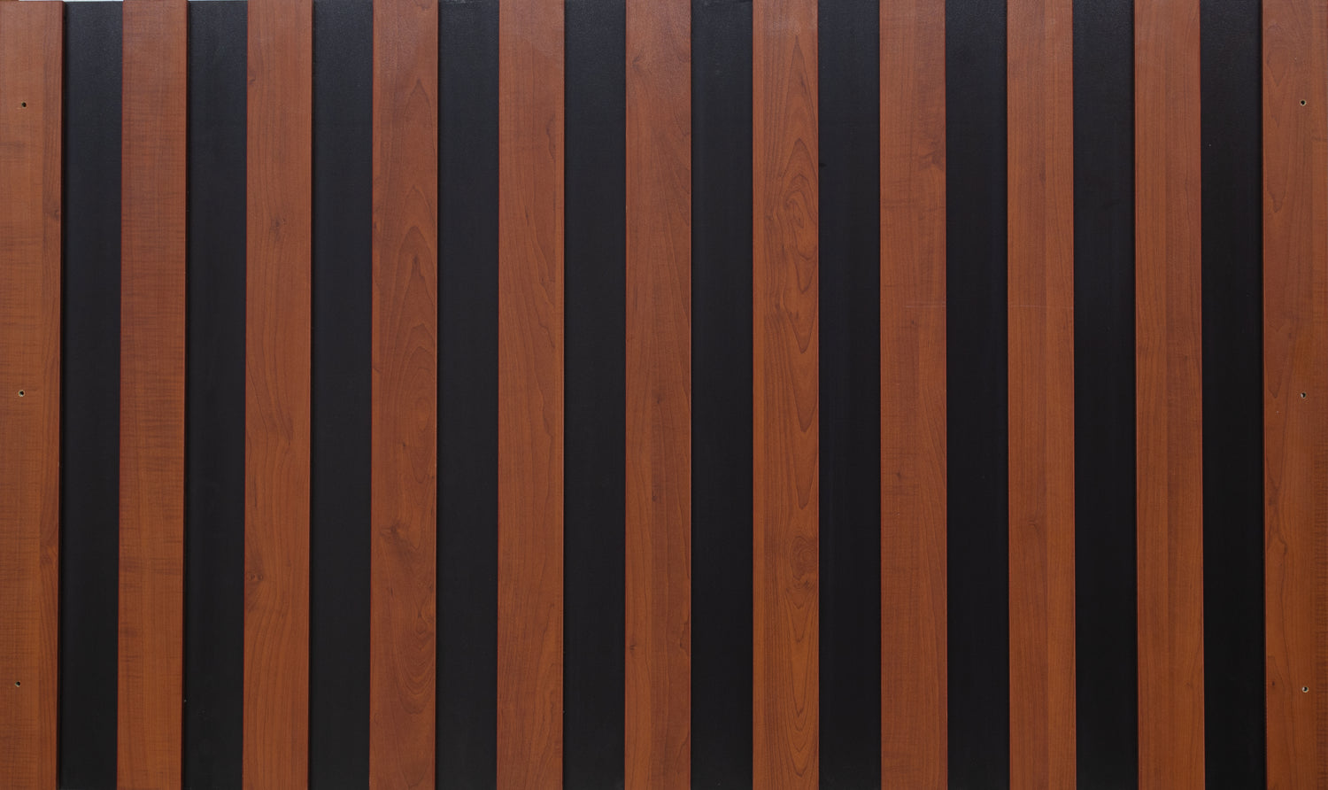 Rostiges Holzdekor für Besteckschrank - 0,8 m³