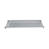 Lochboden Kunststoff perforiert, Polypropylen, hygienisch, abnehmbar und waschbar, Aluminiumfüße, 1570 × 400 mm, 250 kg Tragkraft je Boden – Produktbild