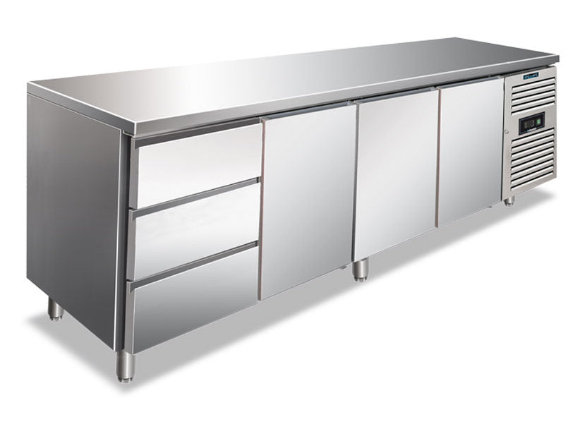 Ventilierter vier­türiger Kühl­tisch CXF 4130 TN 2230×700×860 mm