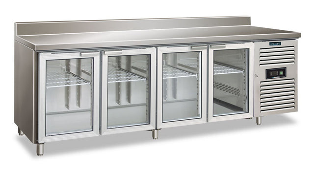 Ventilierter vier­türiger Kühl­tisch CXF 4200 TNG WITH SPLASHBACK 2230×700×960 mm
