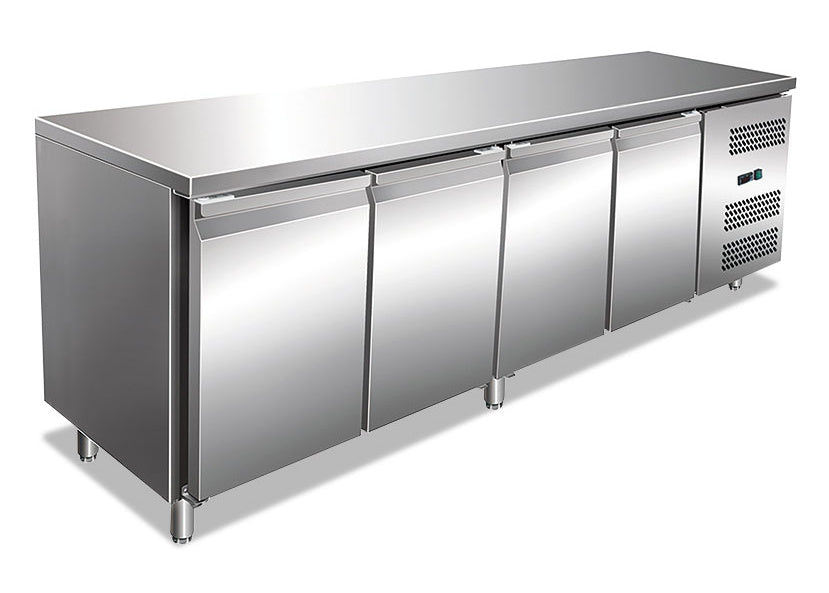 Belüfteter vier­türiger Kühl­tisch GN 4100 TN 2230×700×850 mm