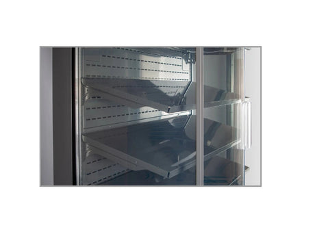 Adjustable and tiltable shelves