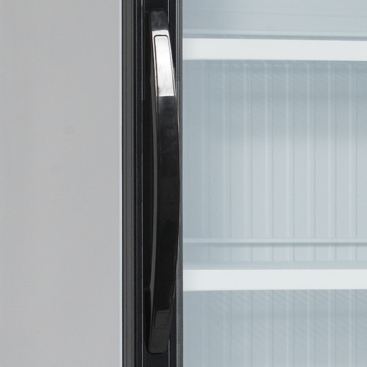 Getränkekühlschrank – 1 Glastür – 374 L – 680×655×2090 mm – Weiß – +2 bis +10 °C - Detail
