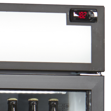 Verkaufskühlschrank – 3 Glastüren – 825 L – 1600×730×2073 mm – Weiß RAL 9016 – L-Form – 15 Tragroste, weiß - Detail