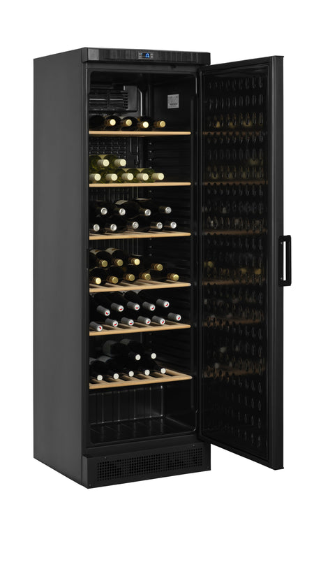 Weinkühlschrank – 1 Tür – 118 Flaschen (750 ml) – 595×640×1840 mm – Schwarz - Anwendungsbeispiel