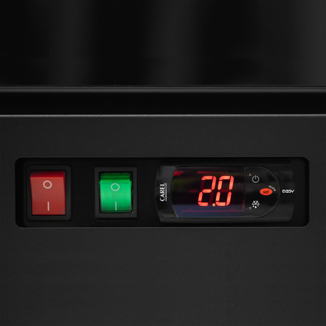 Verkaufskühlschrank – 1 Glastür – 459 L – 750×710×2003 mm – Schwarz RAL9005 – Innenraum weiss – 5 verstellbar - Detail