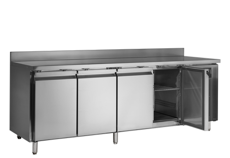 Kühltisch – 4 Türen – 393 L – 2230×700×960 mm – SS 304 - Innenansicht