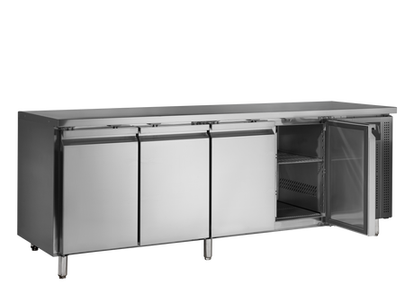 Kühltisch – 4 Türen – 393 L – 2230×700×860 mm – SS 304 - Innenansicht