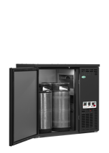 Fasskühler – 1 Tür – 198 L – 880×580×840 mm – Anthrazit RAL 7021 – Kühlaggregat rechts - Anwendungsbeispiel